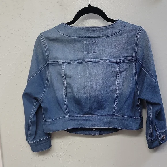 Torrid Blue Cropped Denim Jacket - Picture 3 of 4